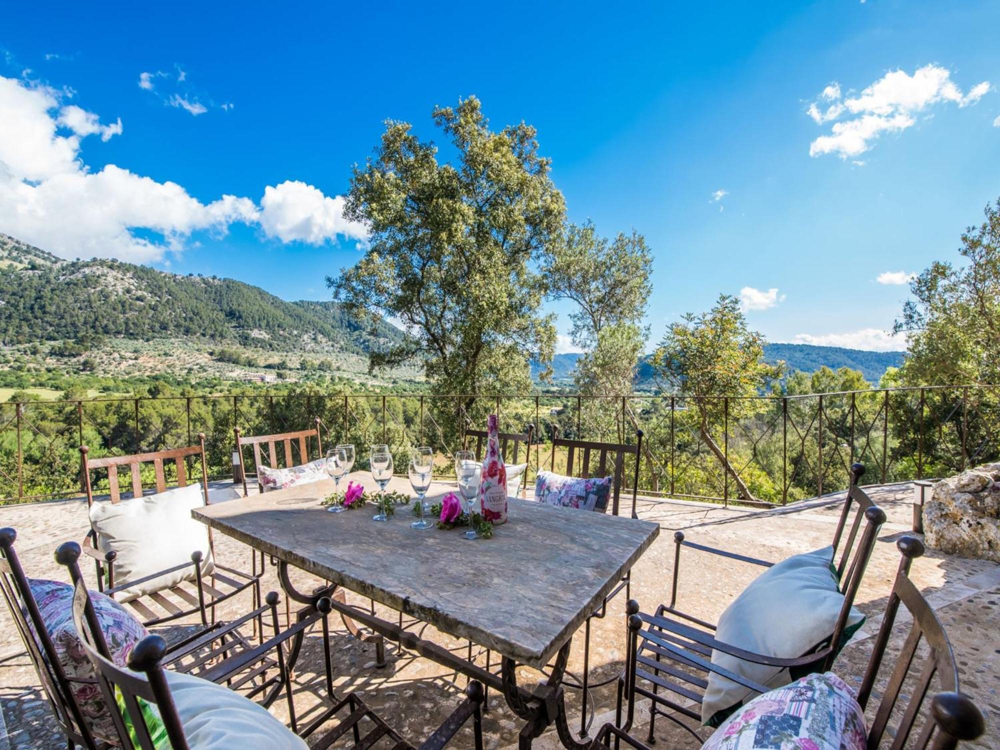 Near Ses Fonts Ufanes Ferienhaus